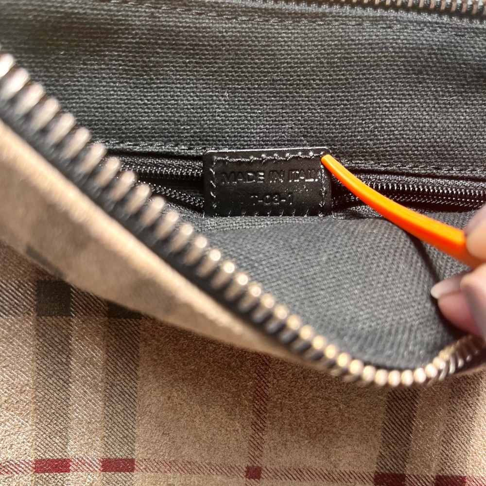 Burberry Brown Vintage Nova Check Messenger Crossbody with Black Strap - Picture 7 of 13